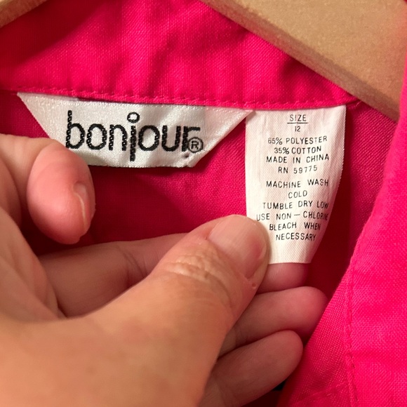 BONJOUR VTG 80s Hot pink button front sleeveless shirt. Size 12 - Picture 6 of 6